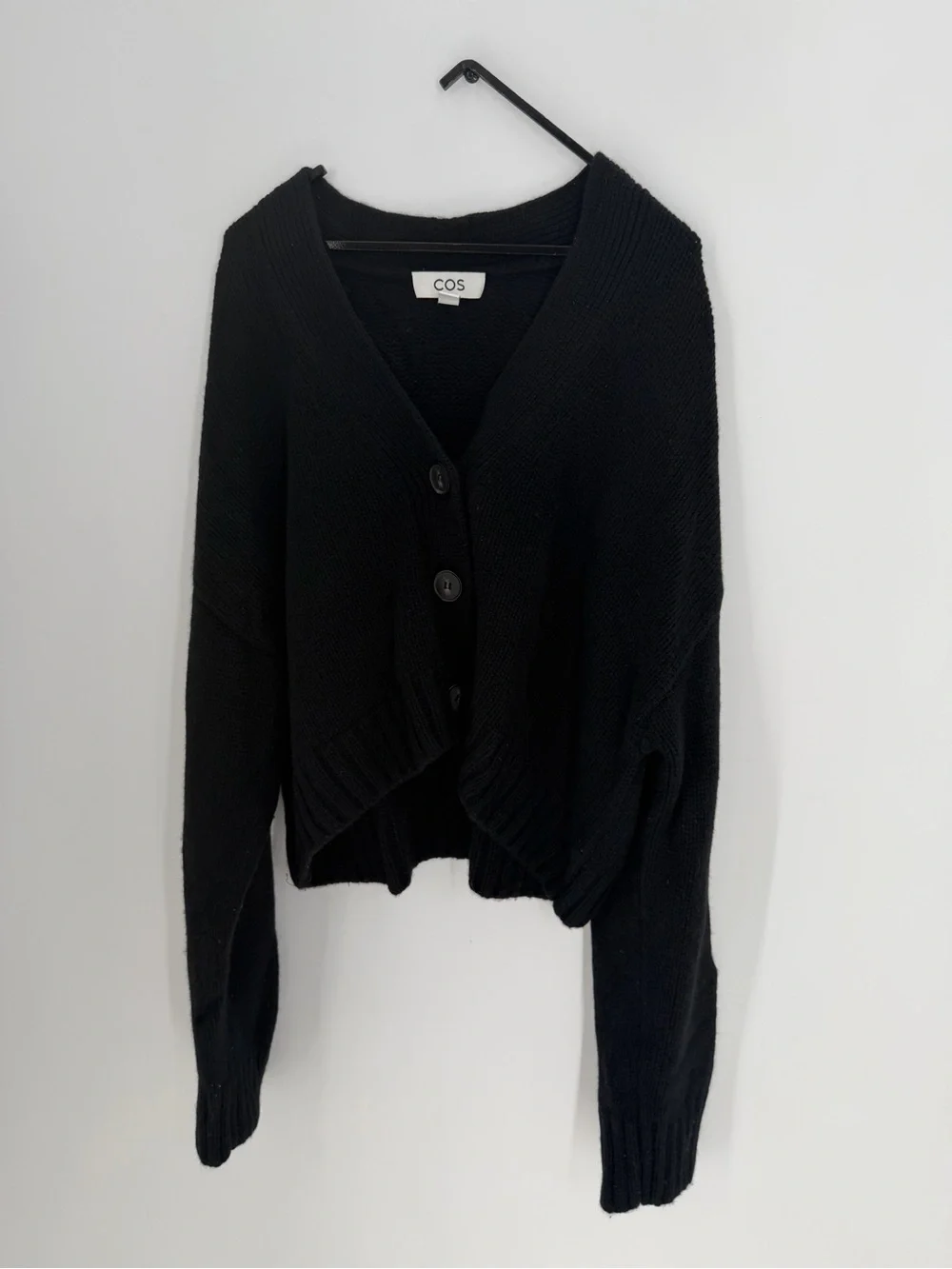 Cos Chunky Cropped Cashmere Wool Blend Cardigan In Black